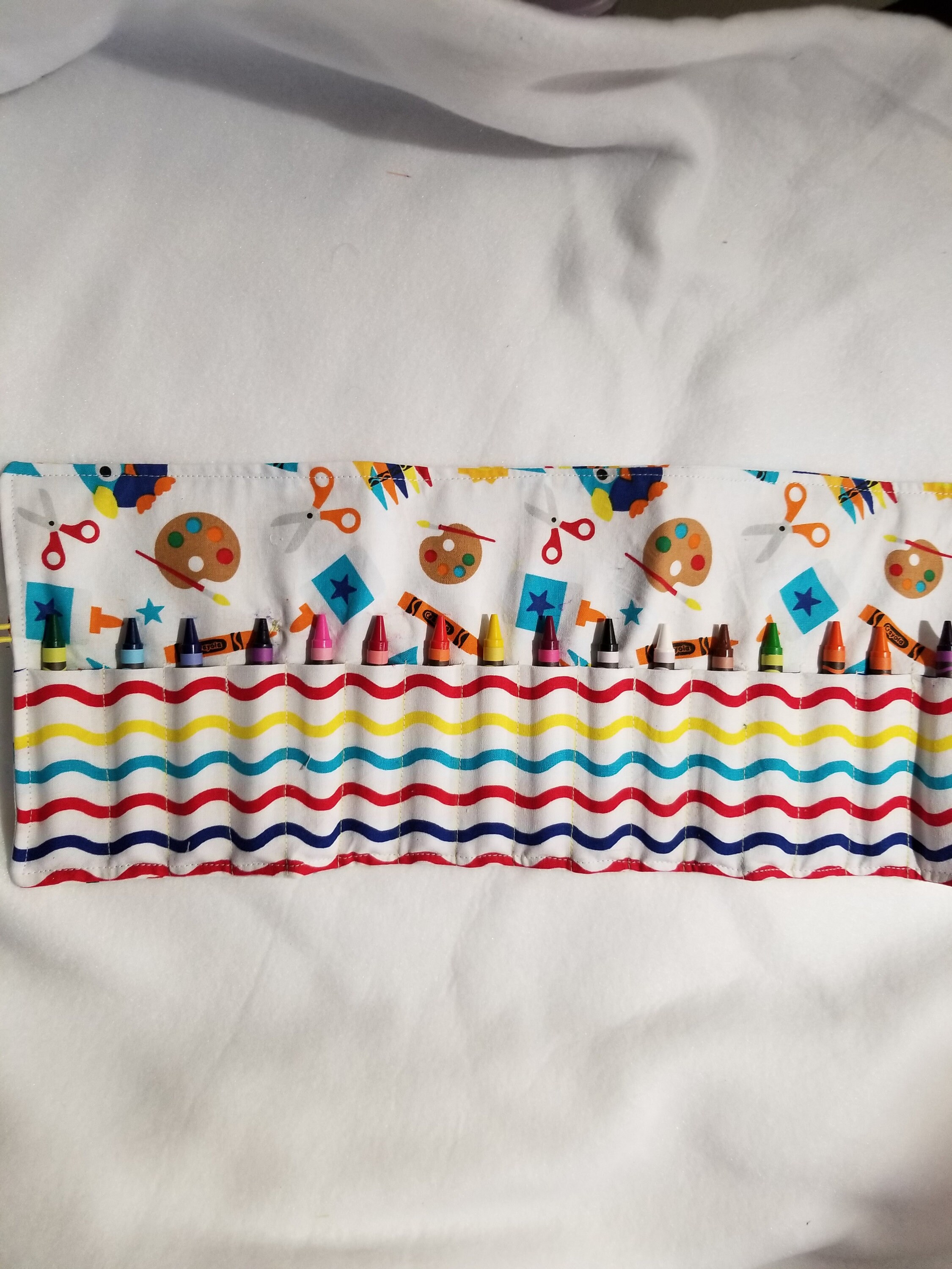 Traveling Crayon Holder for 16 Crayons, Kids Crayon Holder, Crayon Roll