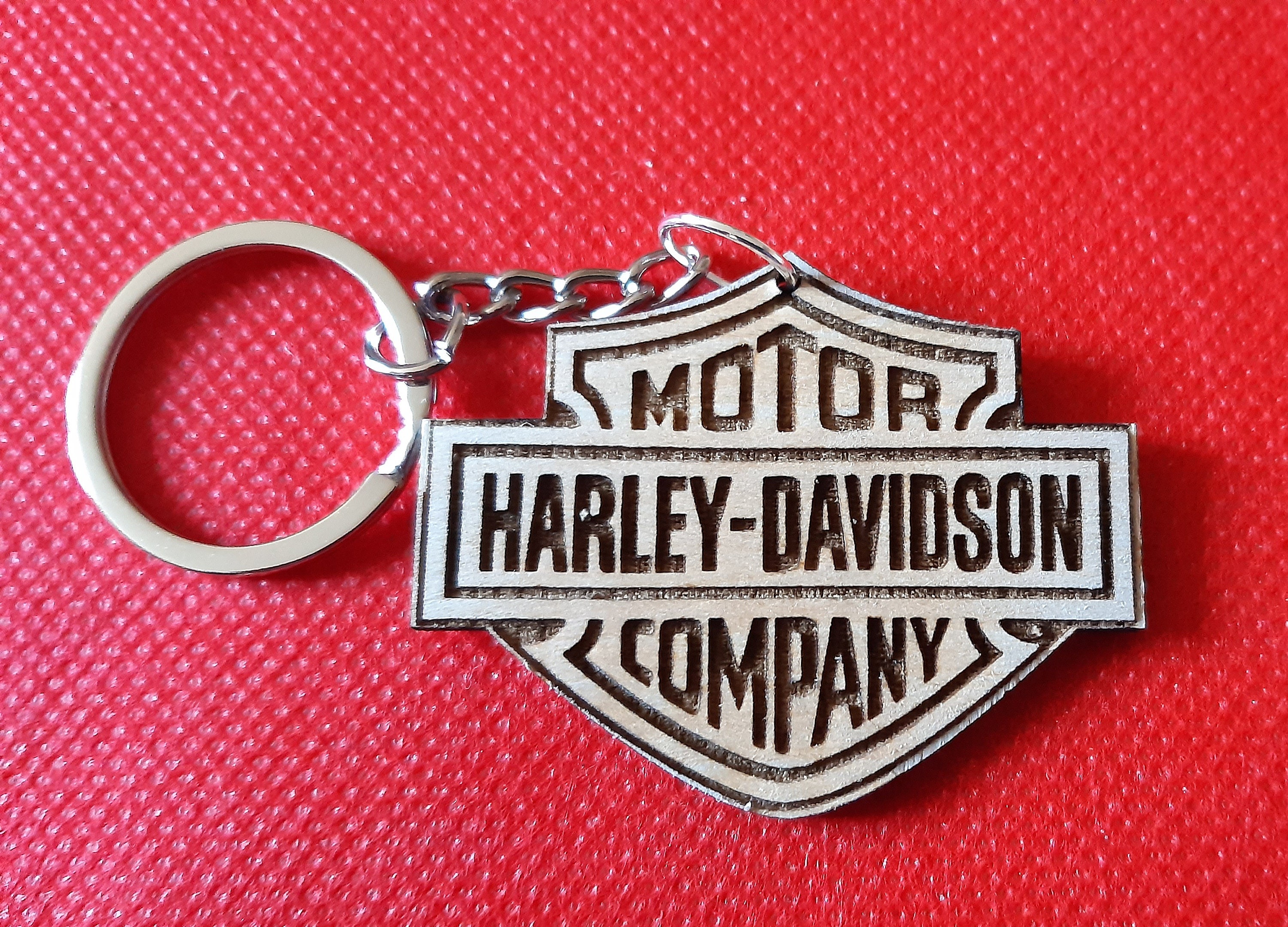 Custom Harley Davidson key holder in Tilleul wood. Etsy
