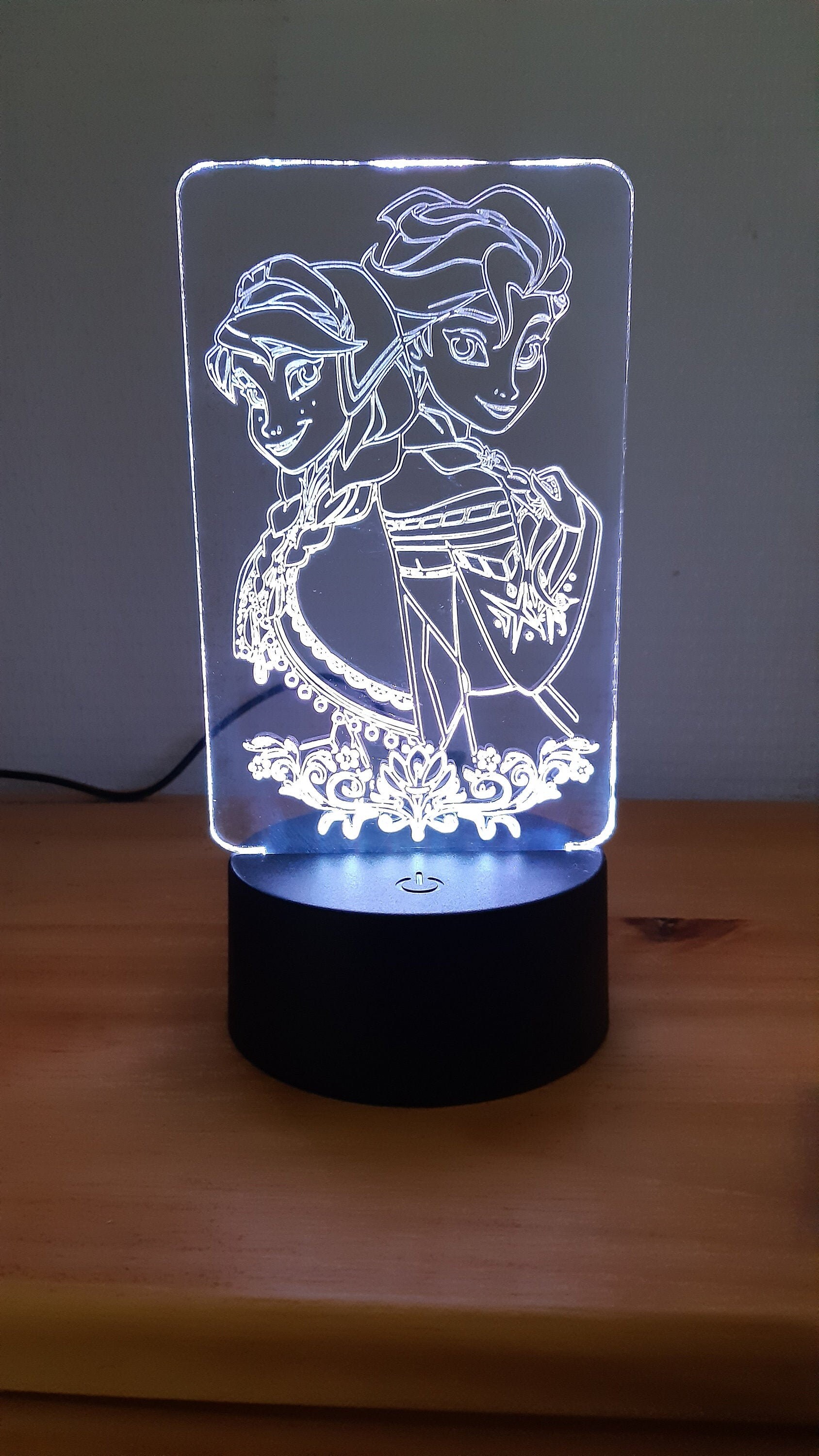 Lampe de Table Reine Des Neiges Personnalisée, Illusion 3D.