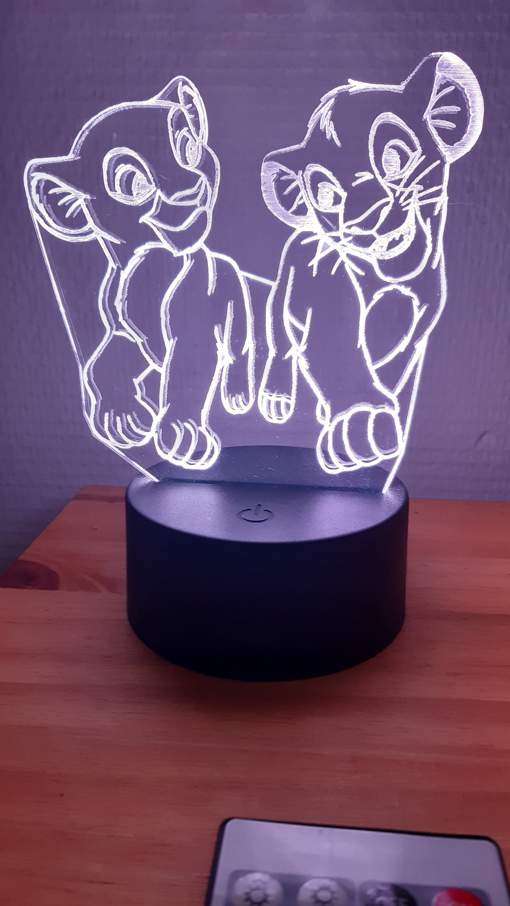 Lampe Veilleuse Le Roi Lion Simba et Nala Personnalisée, Illusion 3D.