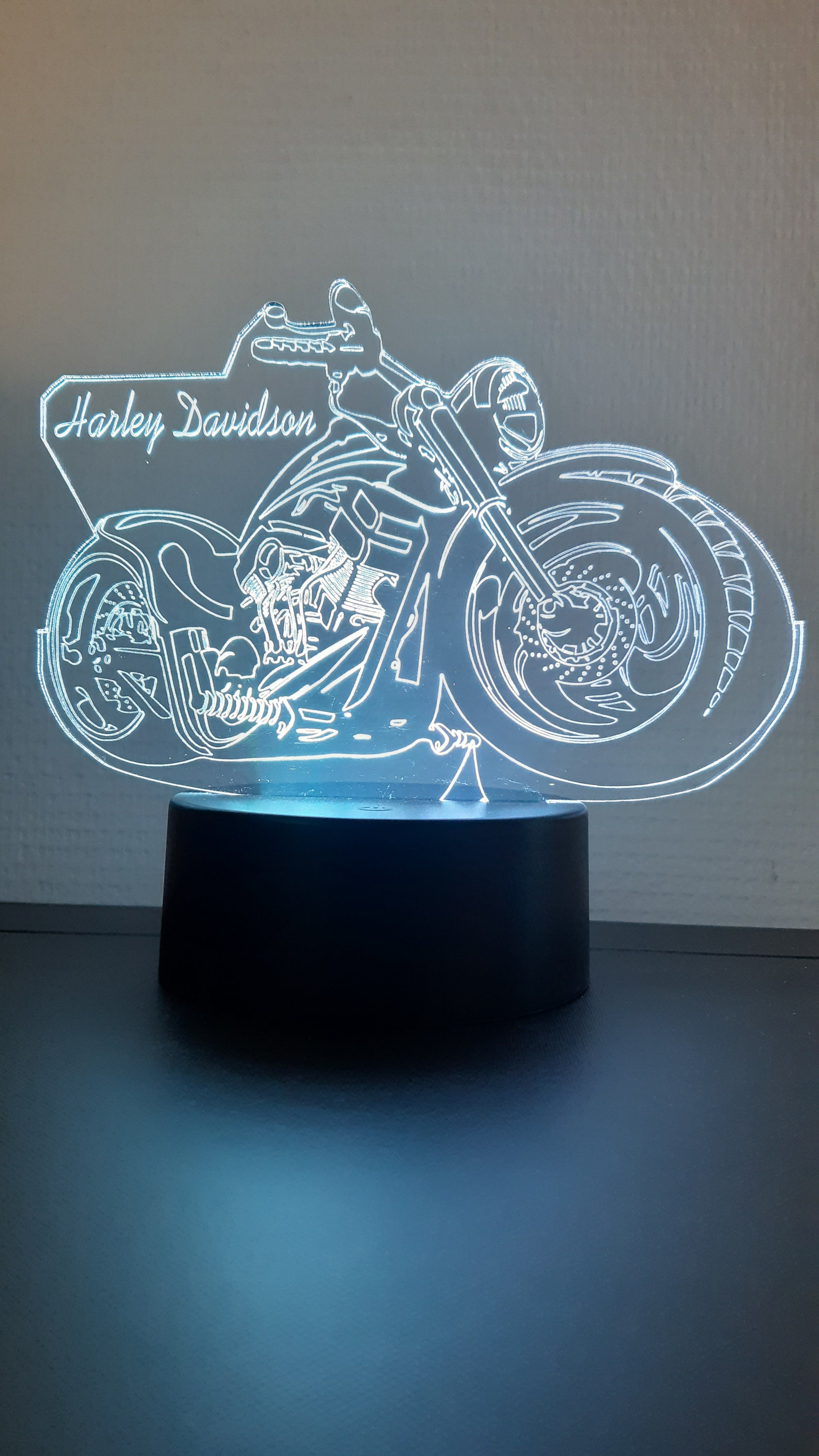 Lampe Veilleuse Harley Personnalisée, Illusion 3D .