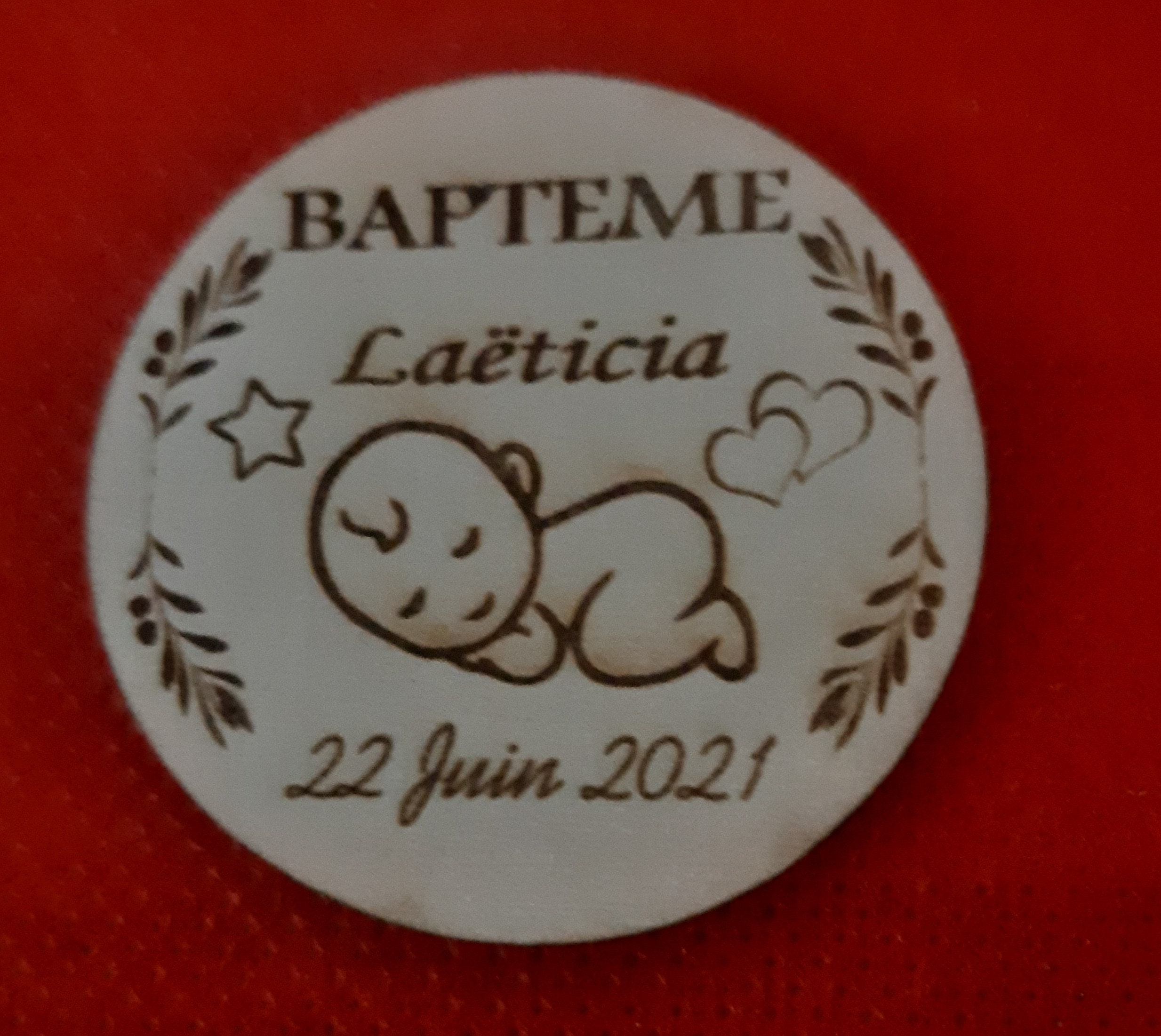 Magnet Baptême en Bois Personnalisés.