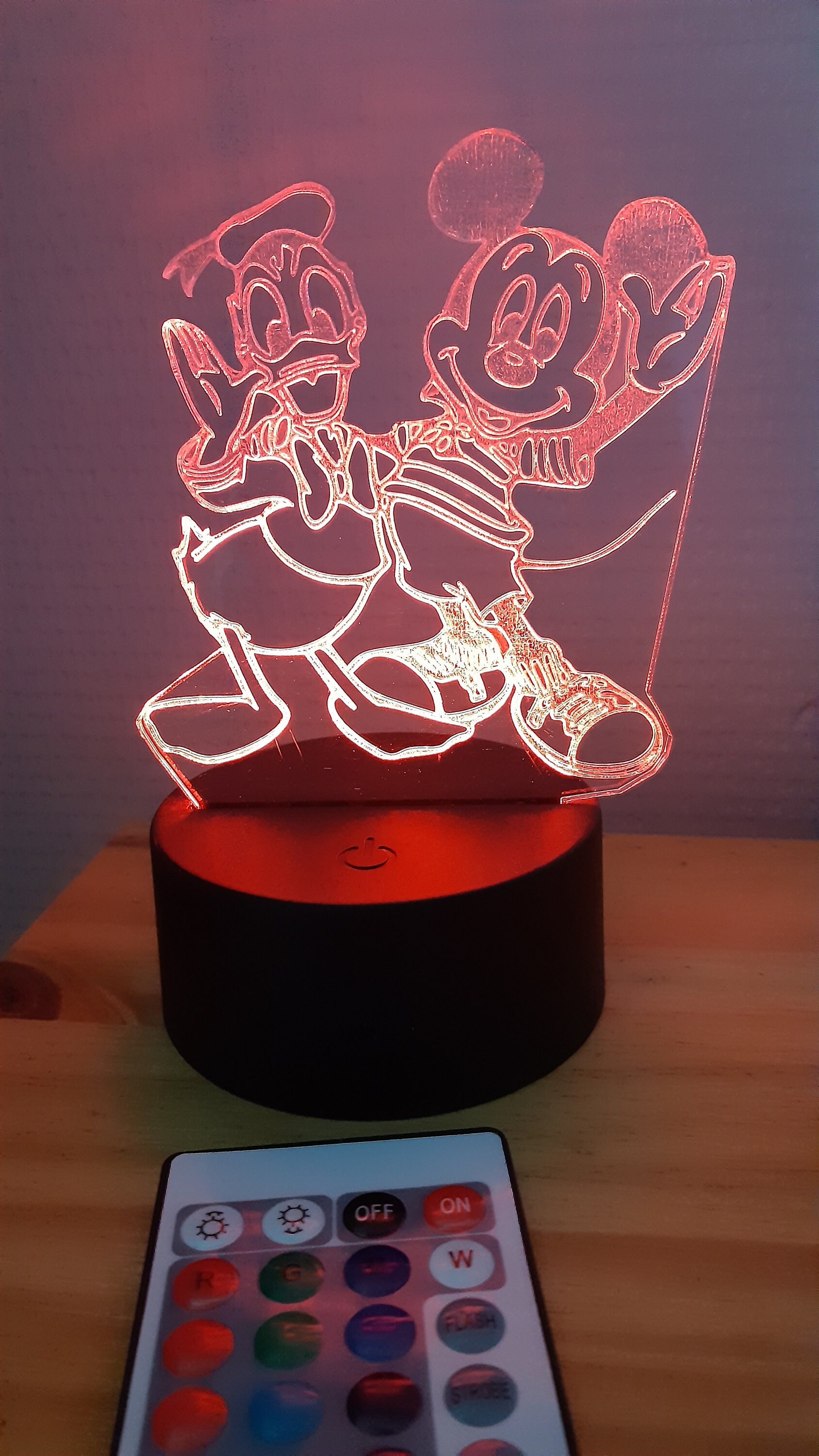 Lampe Veilleuse Mickey et Donald Personnalisée, Alimentation 220V Illusion 3D.
