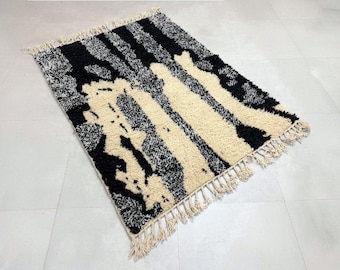 Moroccan rug, handmade beni ourain rug, Minimalistic wool rug, Custom made rug, Berber area rug, tapis marocain, wool rug, large area rug