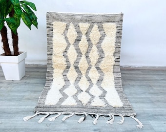 Kleiner Beni Ourain Marokkanischer Teppich 100% Wolle, Marokkanischer Teppich, Marokkanischer Teppich 100% Wolle, Marokkanischer Teppich 100% Berberteppich