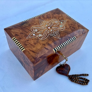 8&quot;×5&quot; Decorative Jewelry Box Wood Burl ,Handmade Jewelry Box with lock ,wood memory box,Handmade Solid Thuya wood Burl jewellry Box