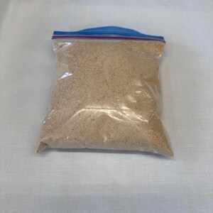 Natural Pine Sawdust 1 Quart - Craft Filler, Garden Soil Blend, Fire Starter Material image 2