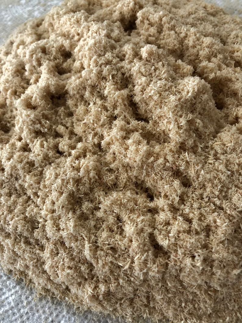 Wood sawdust. Mainly from pine building lumber. Use in varieties of crafts, home and garden projects. Colorize for a decorative effect.