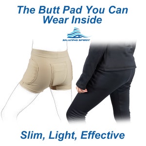 Puede incluir: Una prenda interior acolchada de color beige dise&ntilde;ada para la comodidad y la protecci&oacute;n. La prenda se muestra puesta debajo de un pantal&oacute;n negro. El texto "The Butt Pad You Can Wear Inside" y "Slim, Light, Effective" se muestra arriba y abajo de la imagen. El logotipo "SKATING SPIRIT" se muestra en el centro de la imagen.