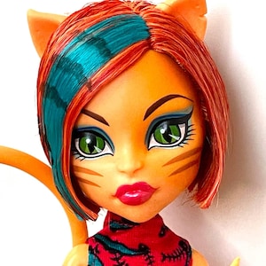 Monster High Doll Toralei Freaky field Trip - Doll collector - Monster High Dolls - Collectibles dolls - STAND INCLUDED