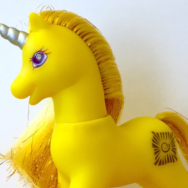 RARE My Little Pony G2 Golden Glow by Hasbro - MLP G2 - Mon Petit Poney - Mein Klienes Poney - Mio mini Pony - Kawaii - Jouets de collection