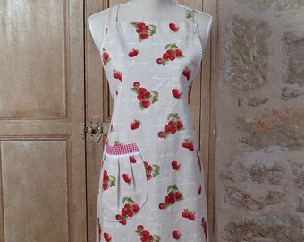 Women’s Apron with Pocket. Cotton/polyester blend. Strawberry on linen with lace and gingham detail