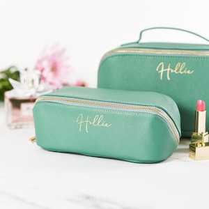 Trousse de maquillage de demoiselle d'honneur - Cadeau de mariage personnalisé pour elle, trousse à cosmétiques personnalisée, cadeau de fête de mariage, souvenir EVJF, trousse de toilette plate ouverte