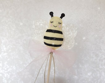 Baguette magique en feutre | Jaune pastel, ailes scintillantes, accessoire photo
