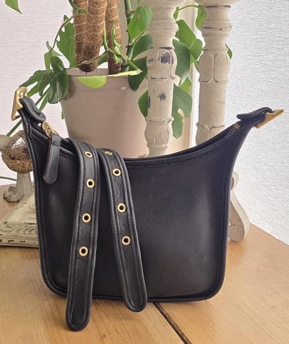 OLD COACH ショルダーバッグ Vintage Coach 9950 Legacy Janice Bag - Vintage Coach Bag
