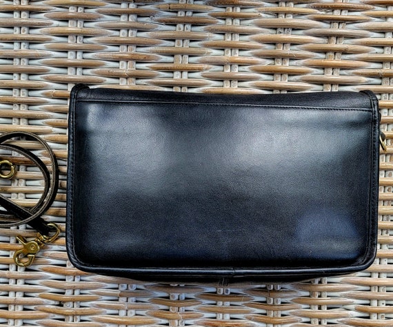 Vintage Coach Convertible Clutch Crossbody - Designer