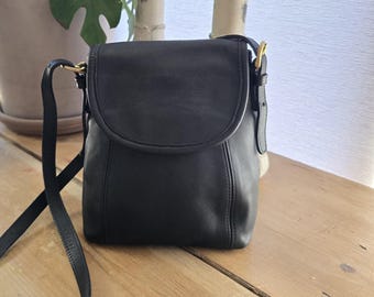 Vintage Coach 90s Bleeker #4153 Bucket Bag - Vintage Coach Bag