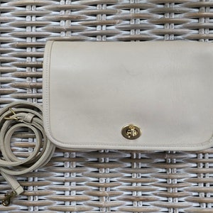 Vintage Coach Pocket Purse - 9755 Coach Crossbody - Coach Leather Crossbody - Vintage Designer Bag - Coach Crossbody  Vintage Crossbody Bone