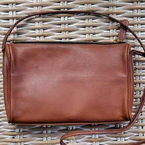 Vintage Coach Slim Zip Bag Crossbody - Vintage Coach Bag - Boho Crossbody- Coach Vintage Bag - Vintage Bag - Lightweight Coach Crossbody Bag