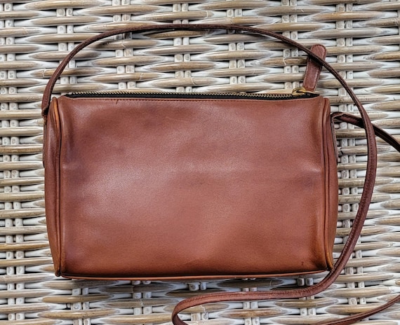 COACH Purse Vintage COURT Bag Satchel Purse Brown WILLIS Leather Cross –  FIREGYPSY VINTAGE