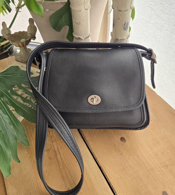Handbag Coach Black Rambler Legacy Vintage 80s Dinky Style