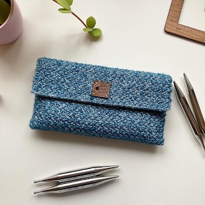 Cosette Clutch Crochet Pattern