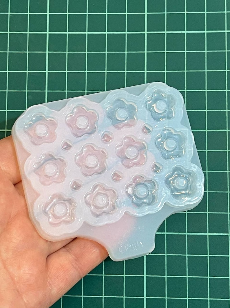 15 Mm Silicone Flower Earrings Mold for Epoxy and UV Resin Super Glossy