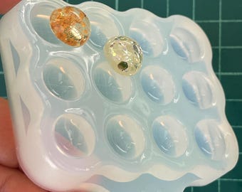 Circle Earring Silicone Mold: Epoxy Resin Jewelry (14x7 mm)