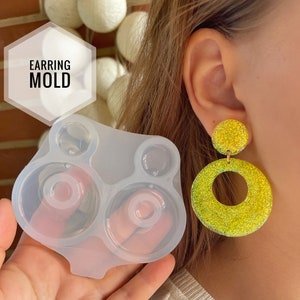 Silicone mold earrings a circle . Mold ring for epoxy and UV resin. Mold earrings a circle.