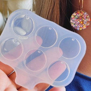 Silicone mold for earrings circles. Mold for epoxy and UV resin. Сlear glossy resin form. Сircles shaped jewelry earrings.