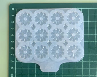 20 mm • Silicone Flower Earrings Mold: Epoxy Resin Jewelry Form