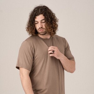 アシンメトリーTシャツ、メンズコットンシャツ、プラスサイズ服、ゆったりシャツ、半袖シャツ、メンズ服、サマーTシャツ、ストリートウェア 画像 3
