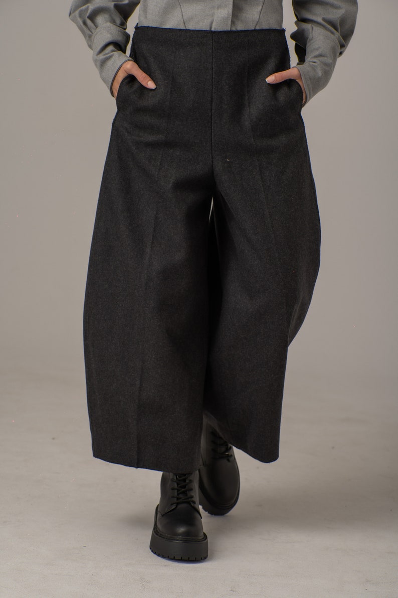 Pantalones de lana de pierna ancha, pantalones de globo holgados, pantalones de estilo japonés, pantalones culottes recortados, pantalones gauchos de invierno, pantalones de pierna de barril de gran tamaño imagen 7