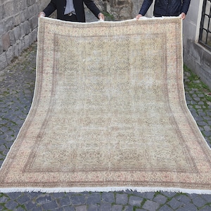 Vintage Floral Oversize Turkish Rug , Elegant Bohemian Home Decor Accent , 7x10 Rug