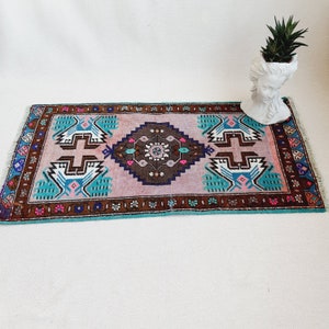 Vintage Turkish Oushak Rug (19x35 Inches): Small Wool Floor Rug