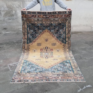 Vintage Style Wool Turkish Rug: Mustard Yellow & Green Tribal Design (4&#39;3&#39;&#39;x7&#39;5&#39;&#39;)