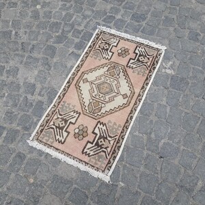 Tapis Oushak turc vintage : petit tapis en laine (20 x 37 po.)