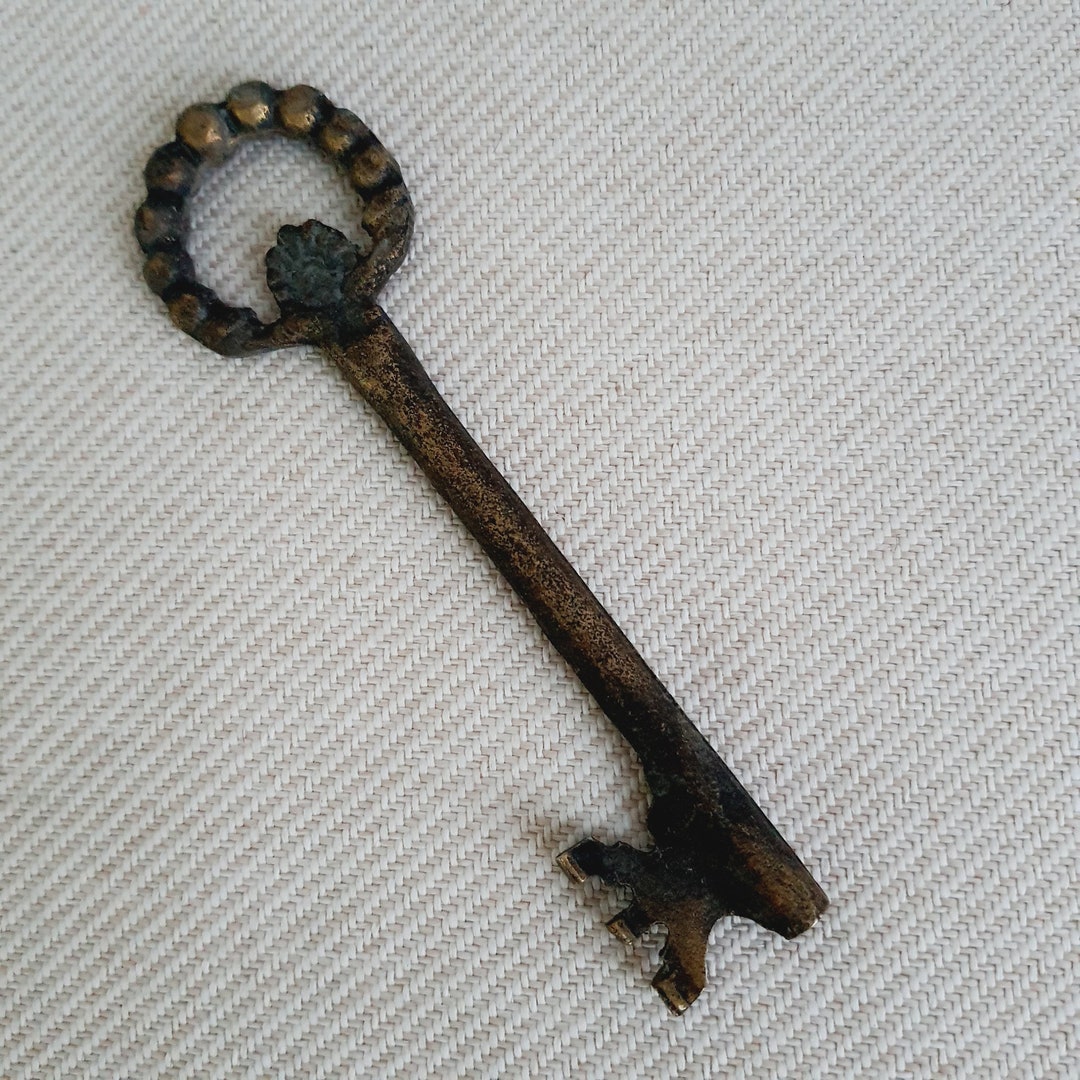 Old İron Key, Wood Door Key, Vintage Decorative Key, Iron Keys, Turkish ...