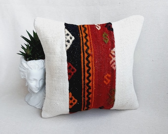Vintage Kilim Pillow Cover: Handwoven Wool Bohemian Cushion (16''x16'')