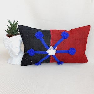 Bohemian Kilim Lumbar Pillow: Vintage Turkish Wool Throw (12&#39;&#39;x 20&#39;&#39;)