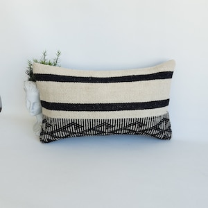 Bohemian Kilim Pillow Cover (12x20): Vintage Turkish Wool Cushion
