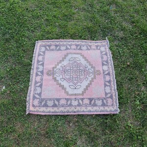Square Small Rug Doormat Small Turkish Rug Turkish Small Carpet Entry Rug Vintage Runner Rug Old Rug Turkish Small Rug Oushak Rug Small