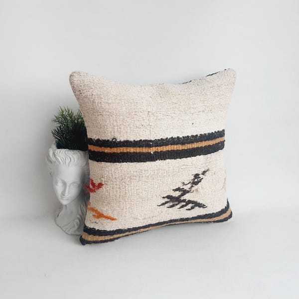 Striped Hemp Pillow Cover: Turkish Kilim, Natural Wool (16''x16'')