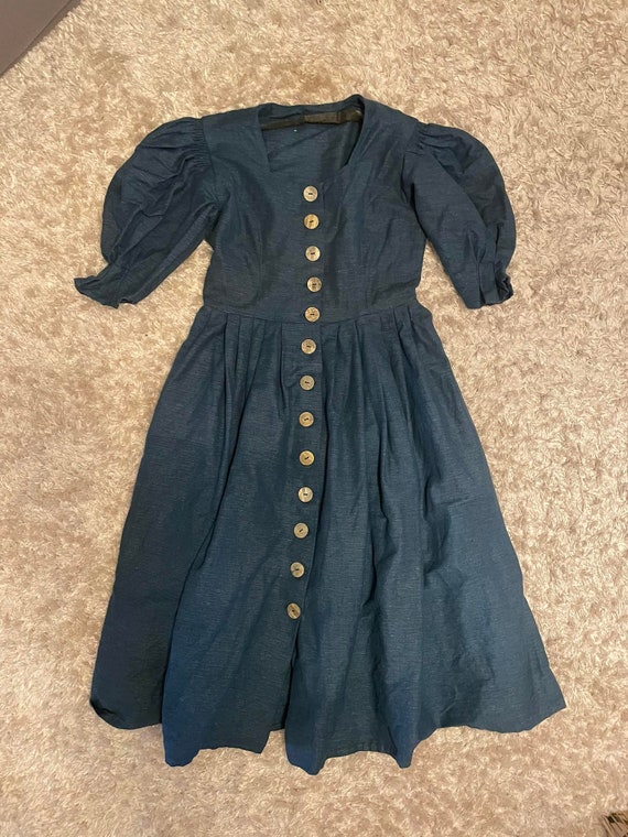 Vintage blue dirndl dress with puff sleeves - image 4