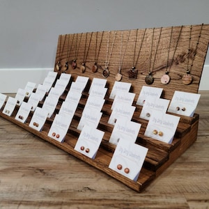 Présentoir de boucles d'oreilles fait main, organisateur de boucles d'oreilles, présentoir d'artisanat, support à bijoux, porte-cartes, support à bijoux, collier, bois naturel recyclé