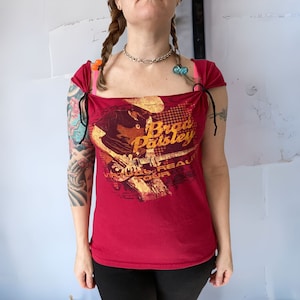 Brad Paisley Virtual Reality Tour Tee – Reworked Off-Shoulder Shirt for Country Music Fans