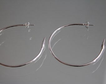 Filaree hoop earrings