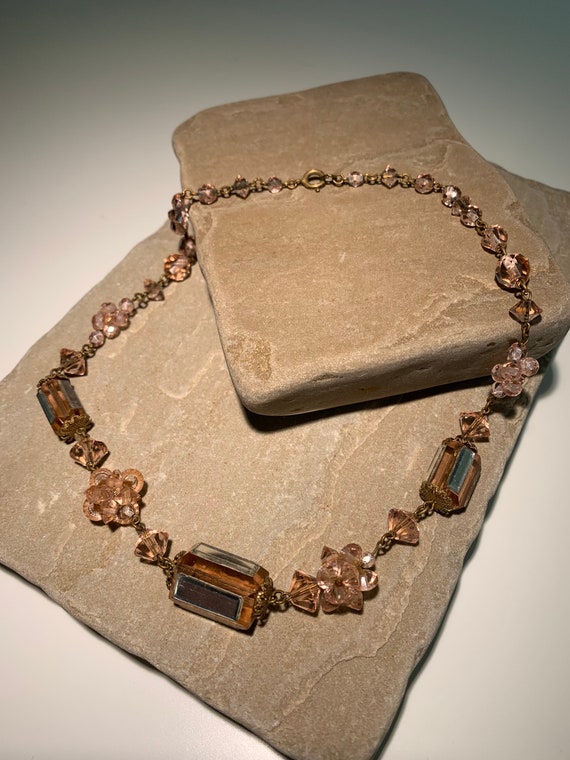 Beautiful delicate pink glass necklace