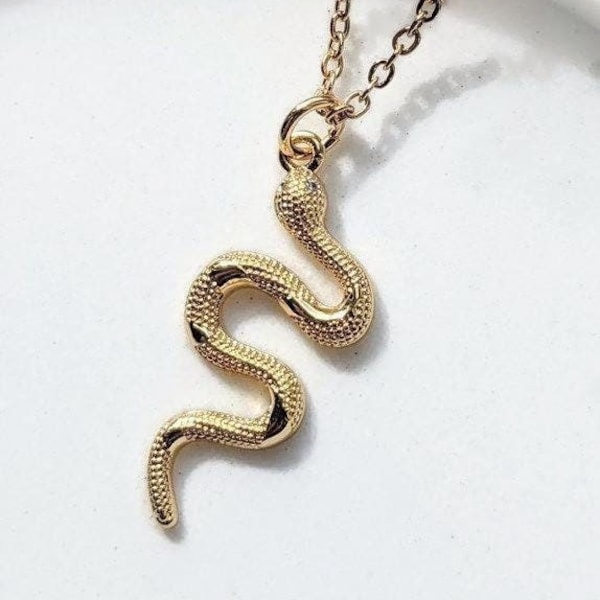 Snake Necklace Gold, Golden Snake Jewelry, Chain with Snake Pendant 18K Gold Plated,  Animal Jewelry, Minimalist, Dainty, Pretty