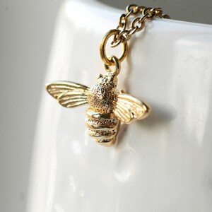 Bee Necklace Gold / Silver, Honey Bee Jewelry, Bee Chain with Pendant 18K Gold Plated / Platinum Plated, Pretty, Minimalistic, Dainty image 8